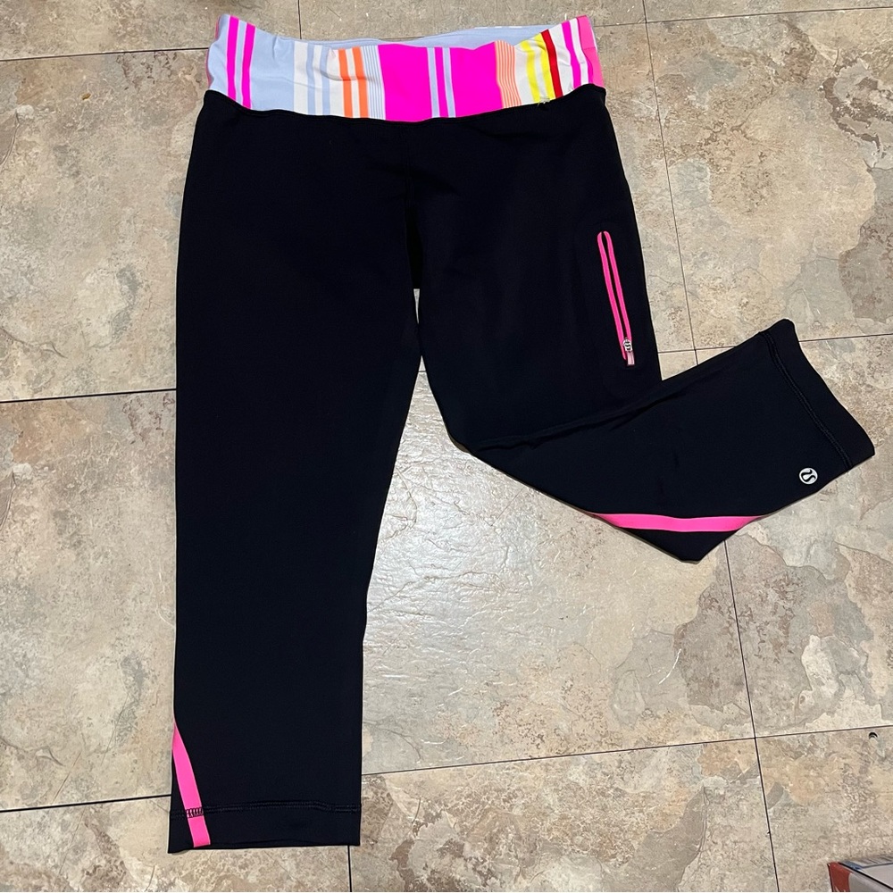 Lululemon Run:Track Attack Crop